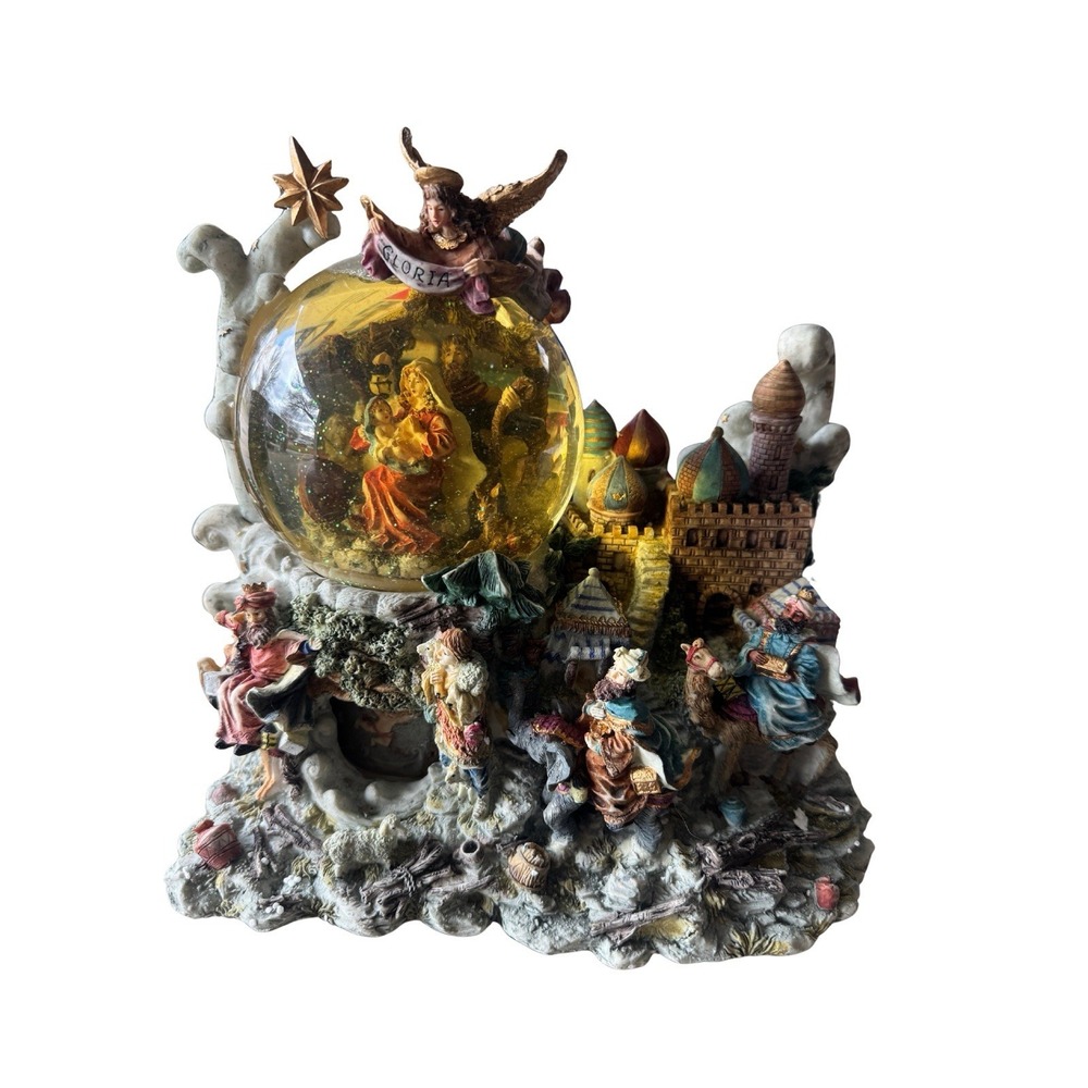 Grandeur Noel 2000 Musical Nativity Water Globe O Little Town of Bethlehem 9"